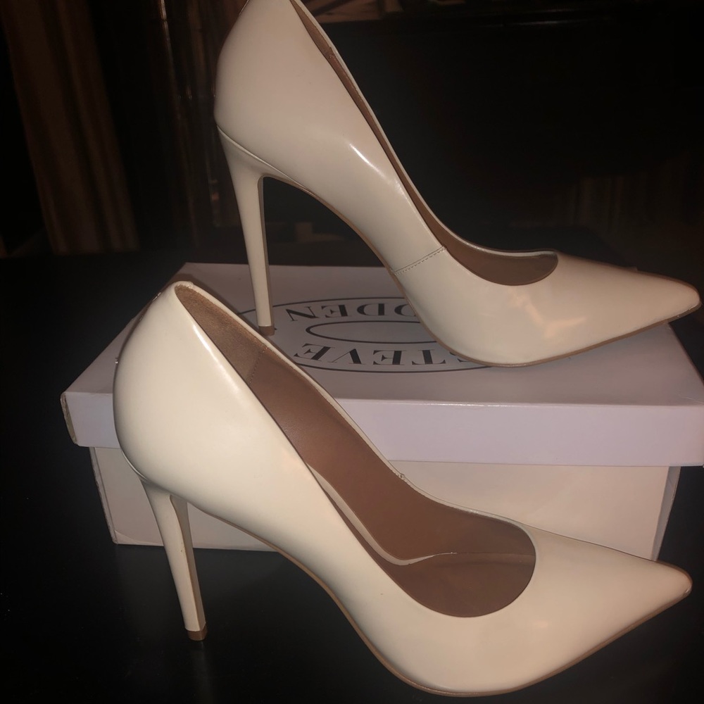 Ivory Pumps